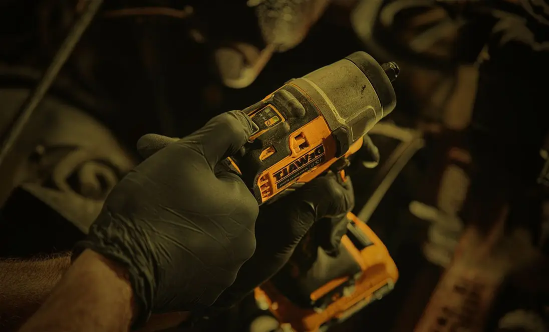 How to adjust torque on a cordless impact wrench